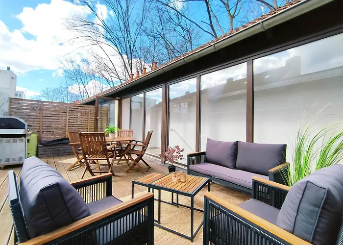 Design-apartmenthaus Fuer Bis Zu 12, Modern, Dachterrasse, Grill, Ruhige Lage, Plus, Wii, Lan Und Wlan * Neurenberg