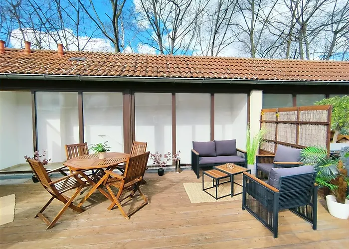 Design-apartmenthaus Fuer Bis Zu 12, Modern, Dachterrasse, Grill, Ruhige Lage, Plus, Wii, Lan Und Wlan Appartement