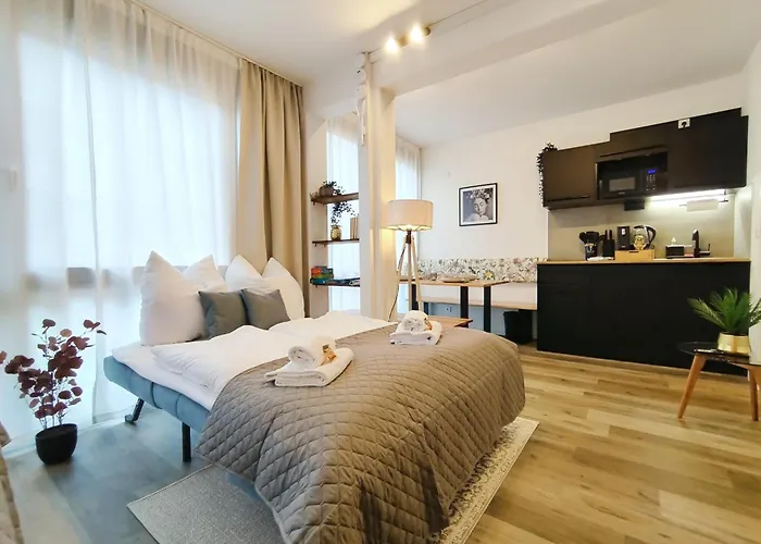 Design-apartmenthaus Fuer Bis Zu 12, Modern, Dachterrasse, Grill, Ruhige Lage, Plus, Wii, Lan Und Wlan Appartement *